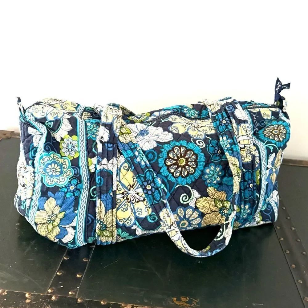 Vera Bradley Floral Quilted Ocean Blue Multi Pocket Shoulder Handbag